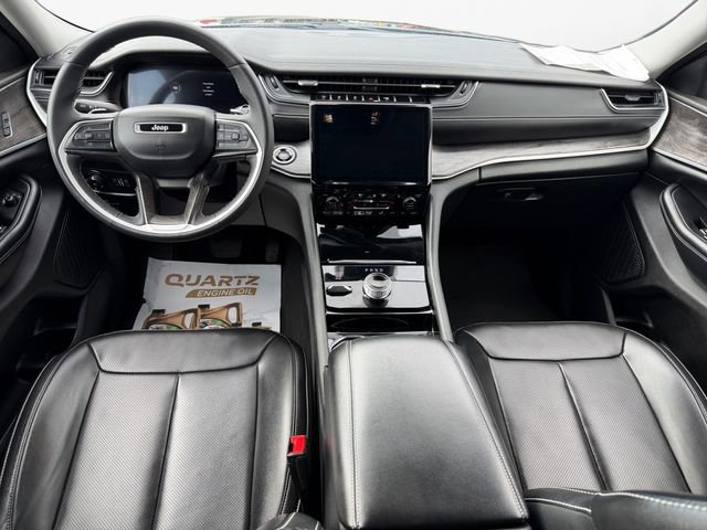 Used 2023 Jeep Grand Cherokee L Limited w/ Luxury Tech Group II AWD/4WD image 10