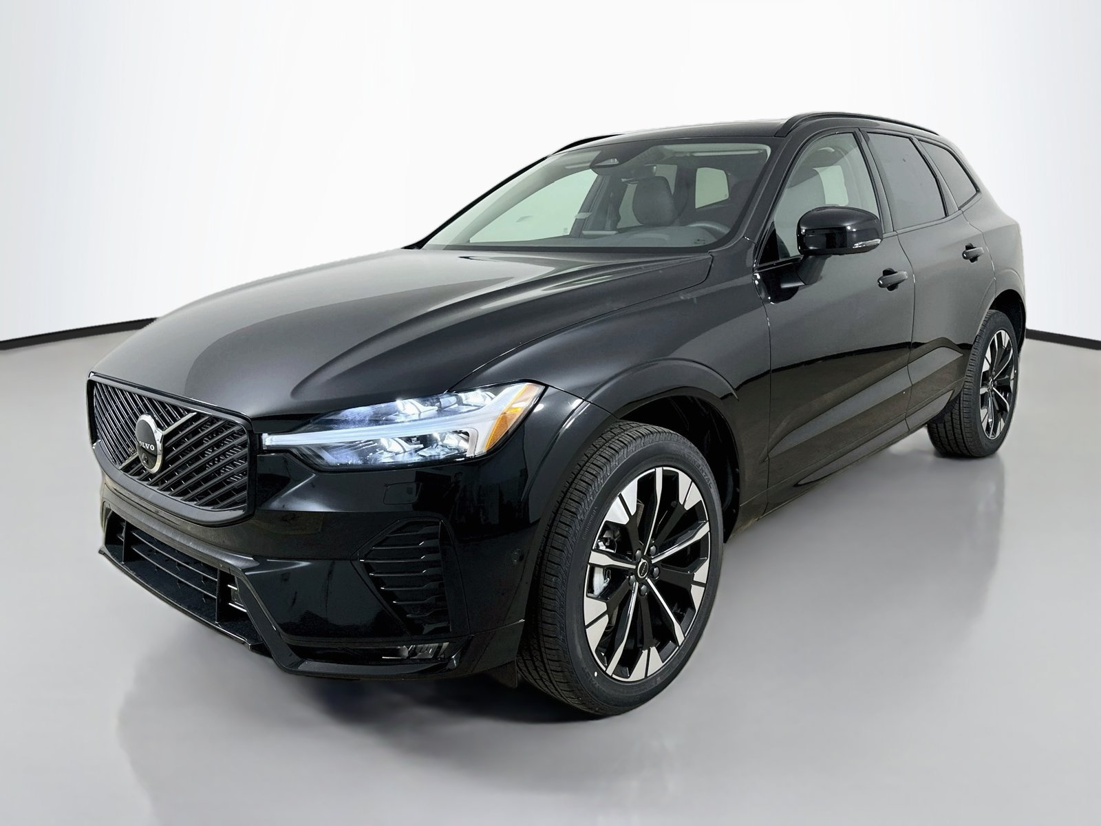 New 2026 Volvo XC60 B5 Plus w/ Protection Package Premier