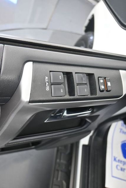 Used 2024 Toyota 4Runner SR5 image 11