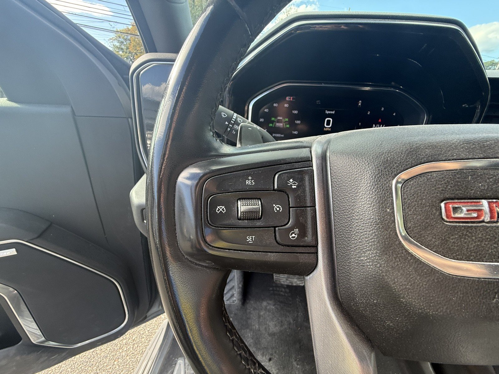Used 2024 GMC Sierra 1500 SLT w/ SLT Premium Plus Package AWD/4WD image 20