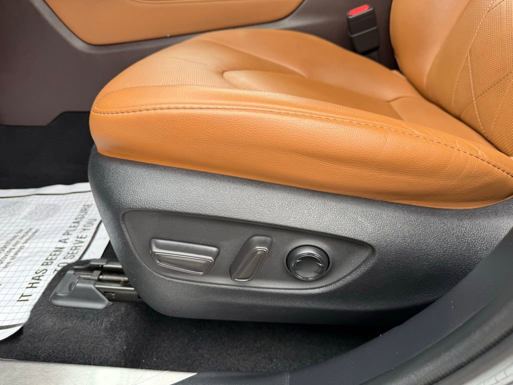 Used 2021 Toyota Highlander Platinum image 15