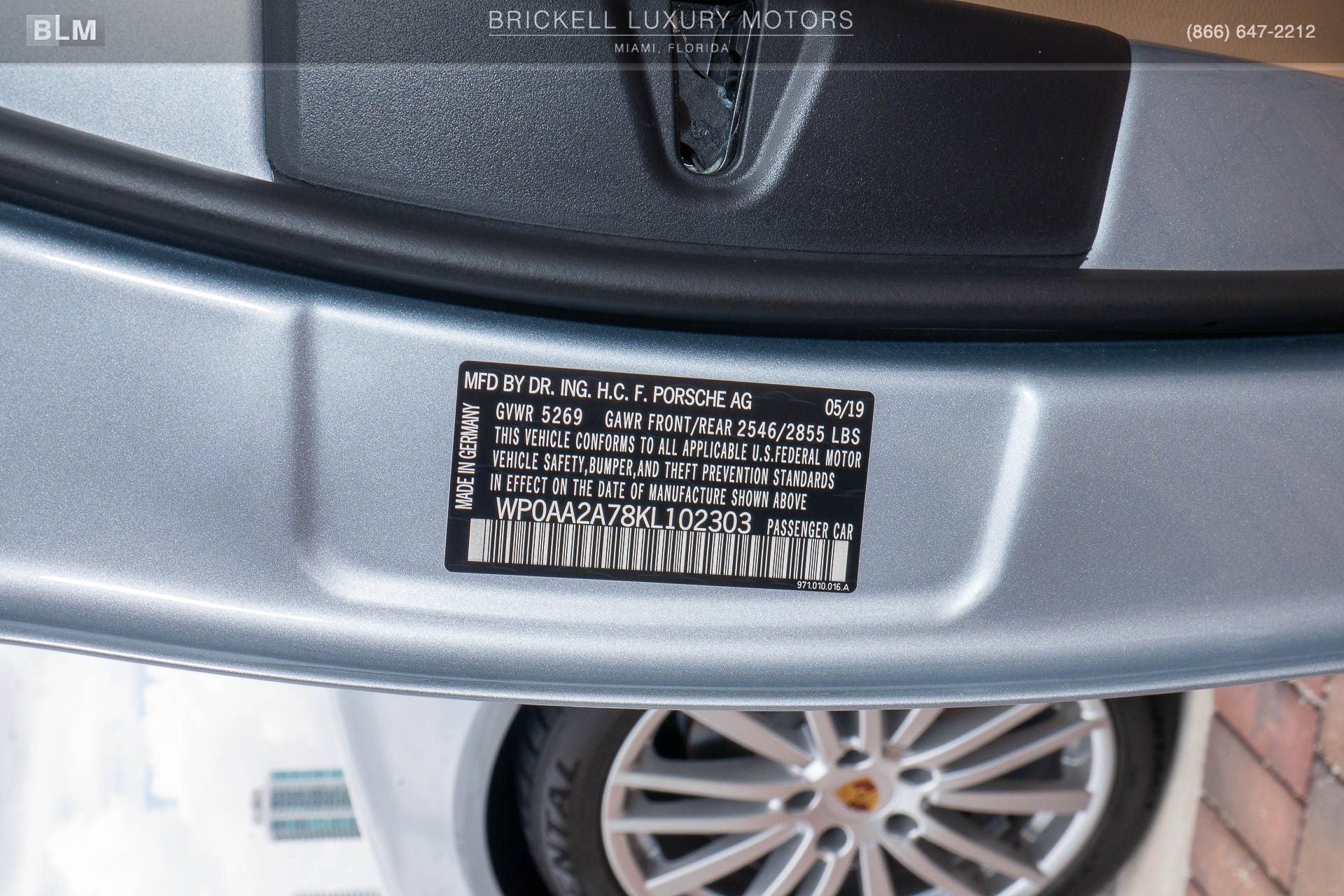 Used 2019 Porsche Panamera RWD image 40