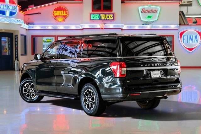 Used 2022 Ford Expedition Max XLT RWD image 4