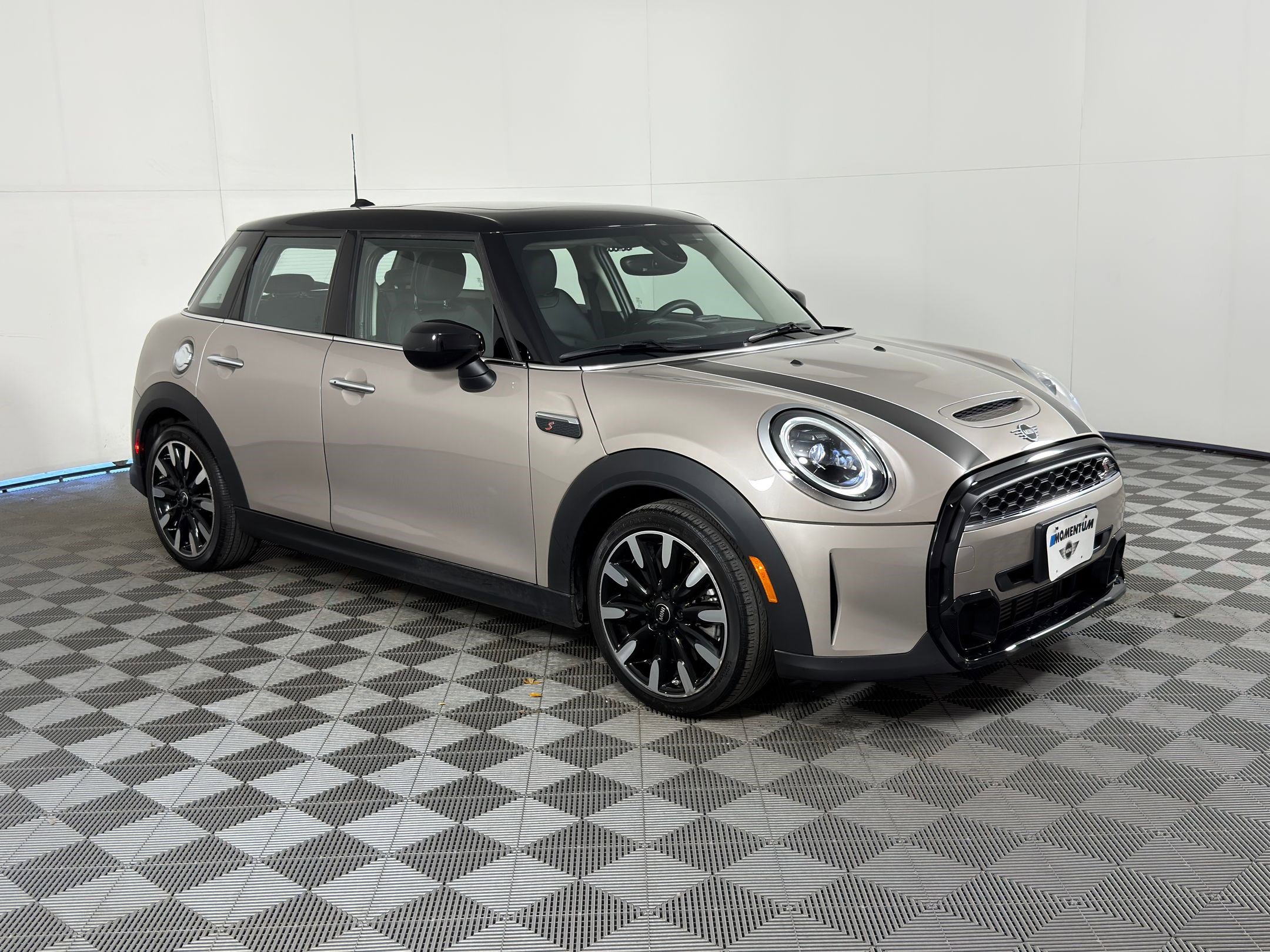 Certified 2023 MINI Cooper S image 7