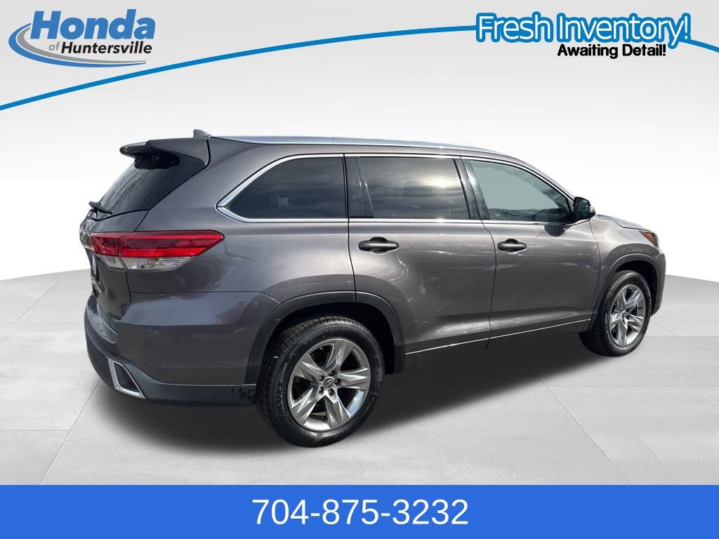Used 2019 Toyota Highlander Limited image 9