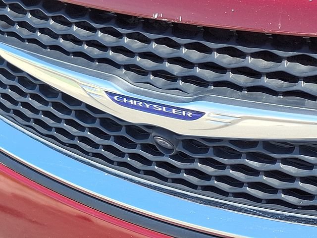 Used 2019 Chrysler Pacifica Touring-L Plus w/ Advanced Safetytec Group FWD image 30