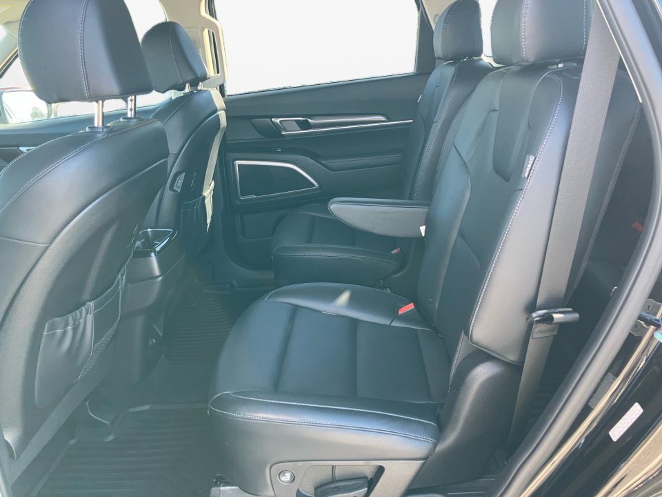 Used 2023 Kia Telluride S image 15