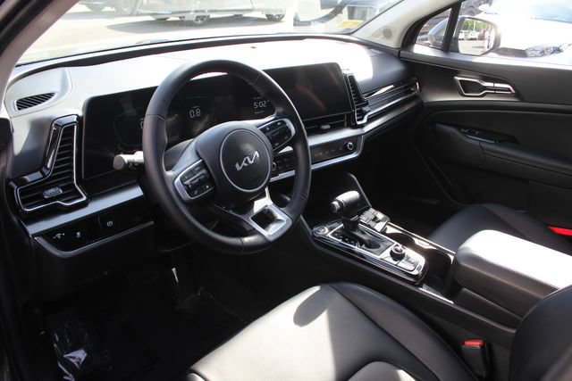 Certified 2024 Kia Sportage EX AWD/4WD image 3
