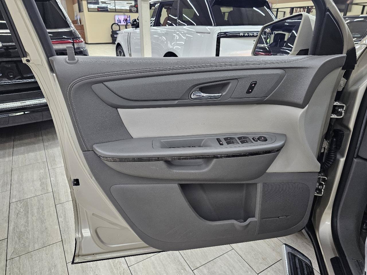 Used 2013 GMC Acadia SLT FWD image 39