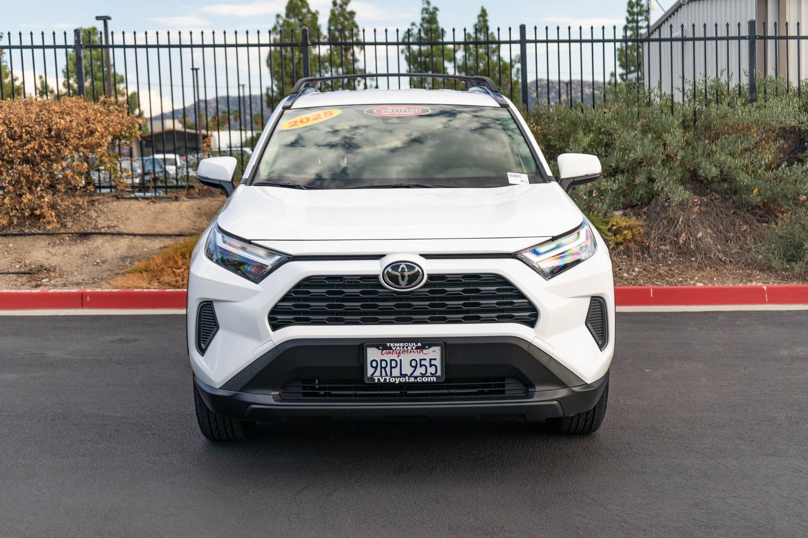 Certified 2025 Toyota RAV4 LE AWD/4WD image 2