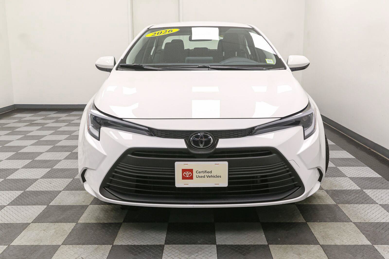 Certified 2026 Toyota Corolla LE AWD/4WD image 4