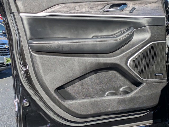 Certified 2022 Jeep Grand Cherokee L Limited w/ Trailer Tow Group (B) image 12