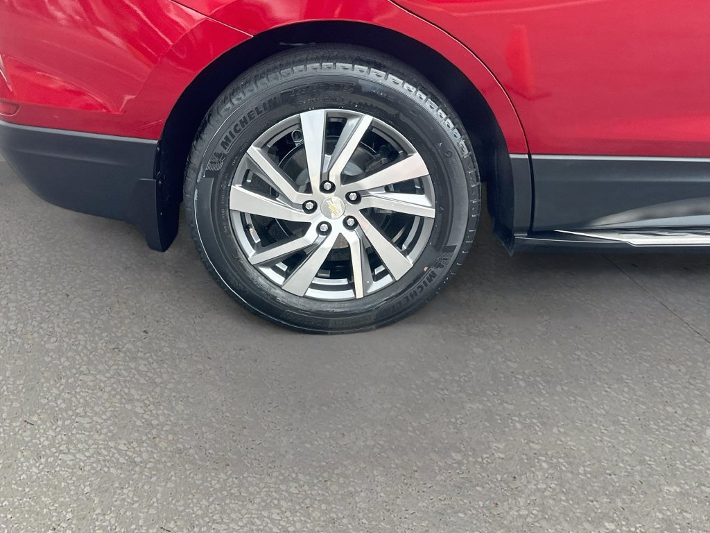 Used 2023 Chevrolet Equinox LT FWD image 28