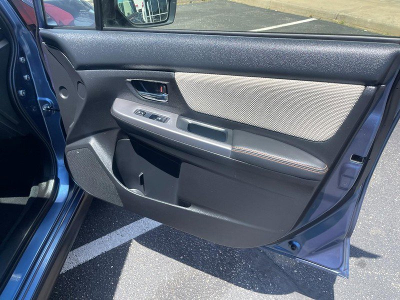 Used 2017 Subaru Crosstrek 2.0i Premium w/ Moonroof Package AWD/4WD image 12