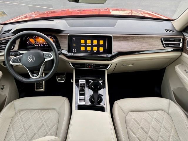 Used 2025 Volkswagen Atlas SEL Premium R-Line image 25