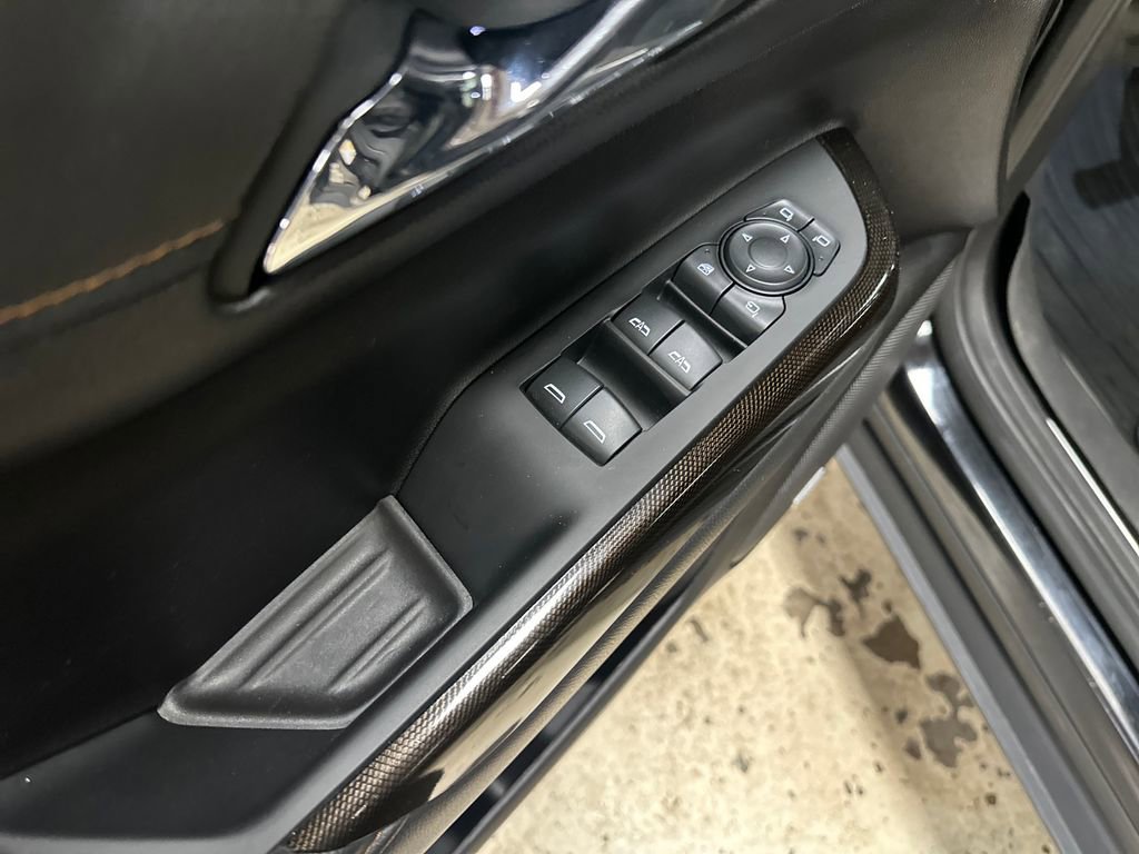 Certified 2023 GMC Acadia AT4 w/ Preferred Package AWD/4WD image 16