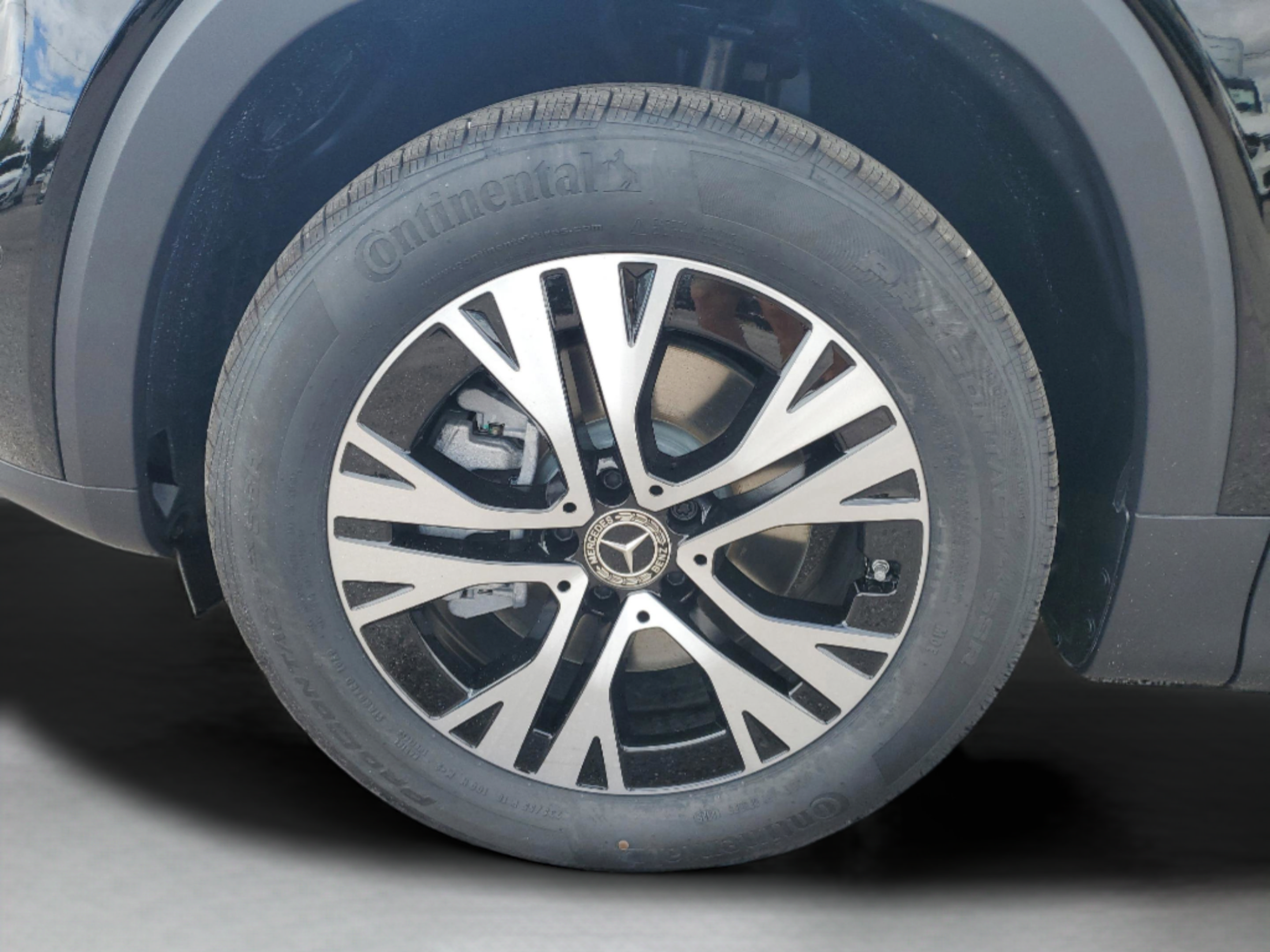 Certified 2026 Mercedes-Benz GLB 250 image 33