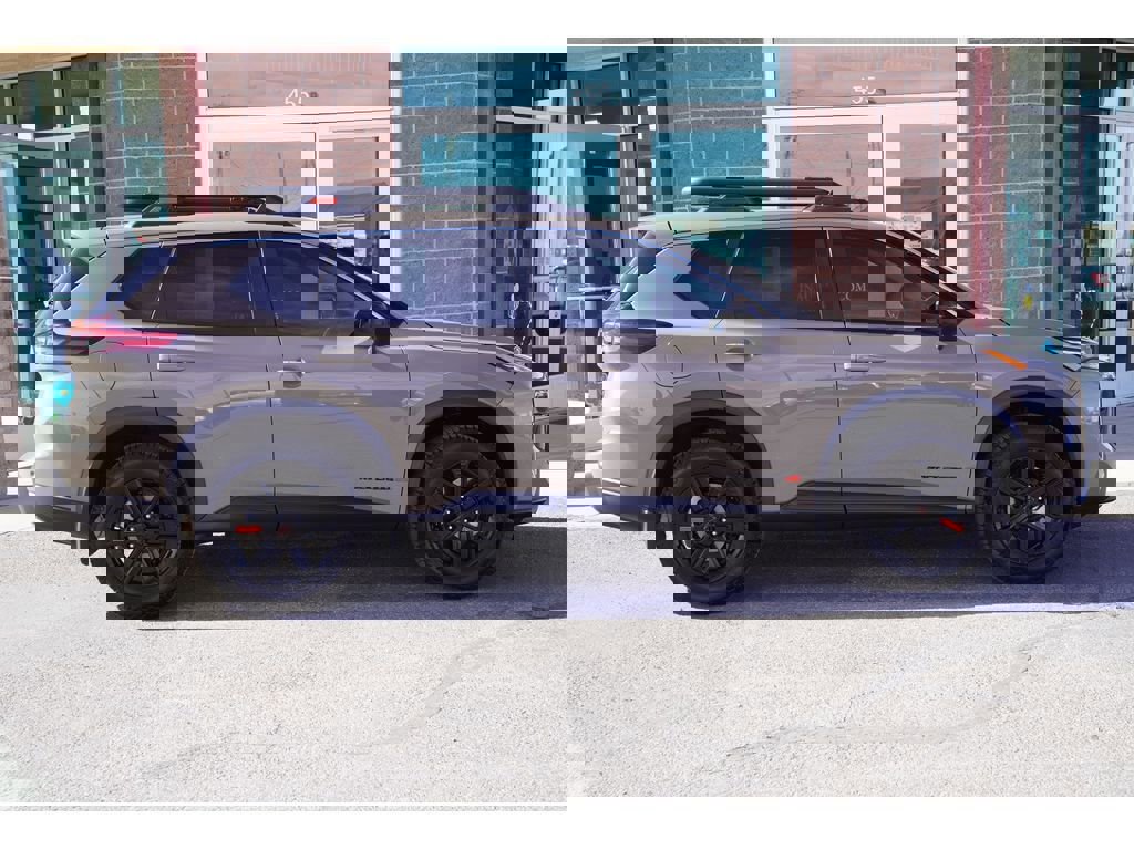 Used 2025 Nissan Rogue SV image 5