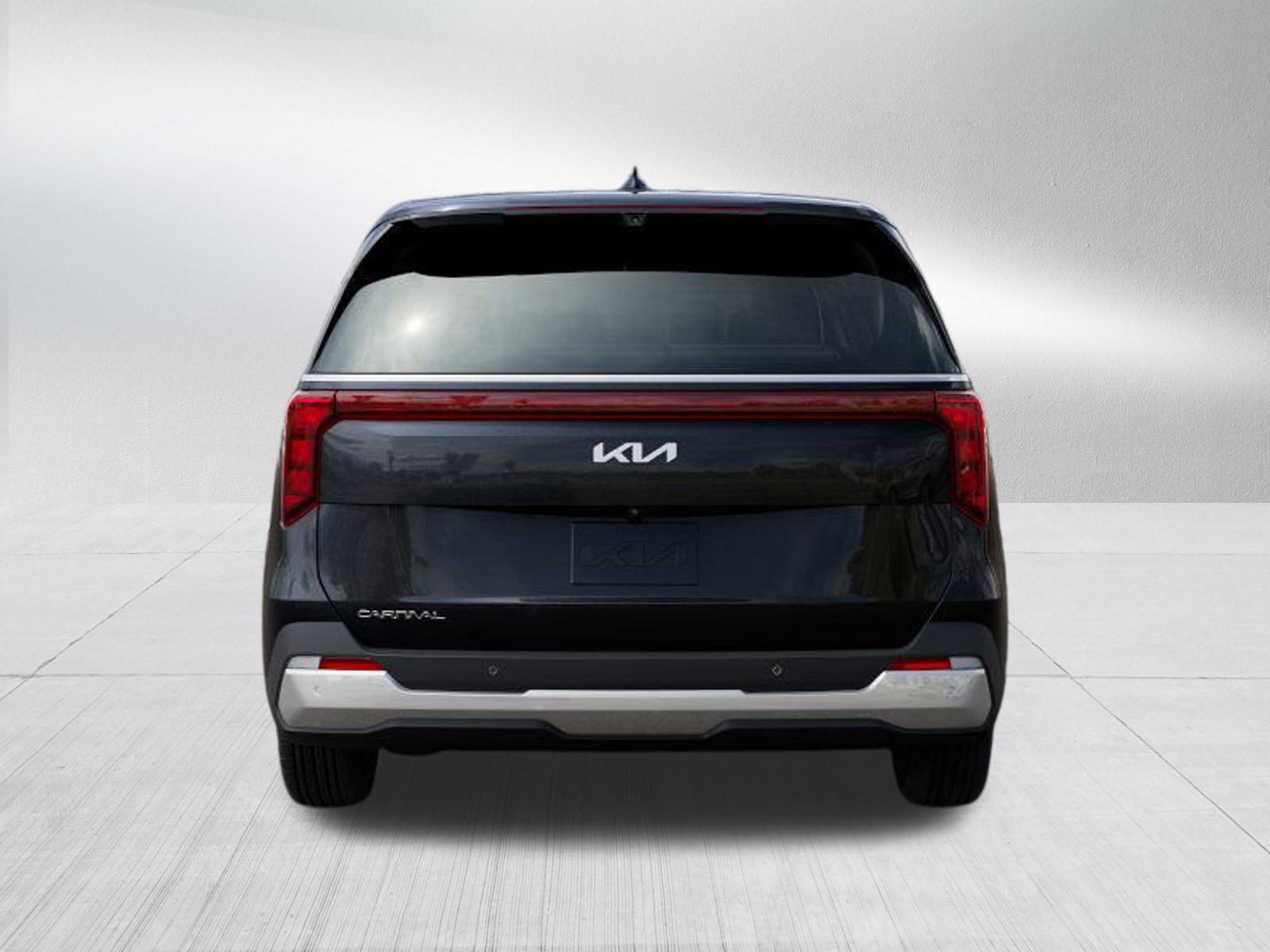 New 2025 Kia Carnival EX image 9