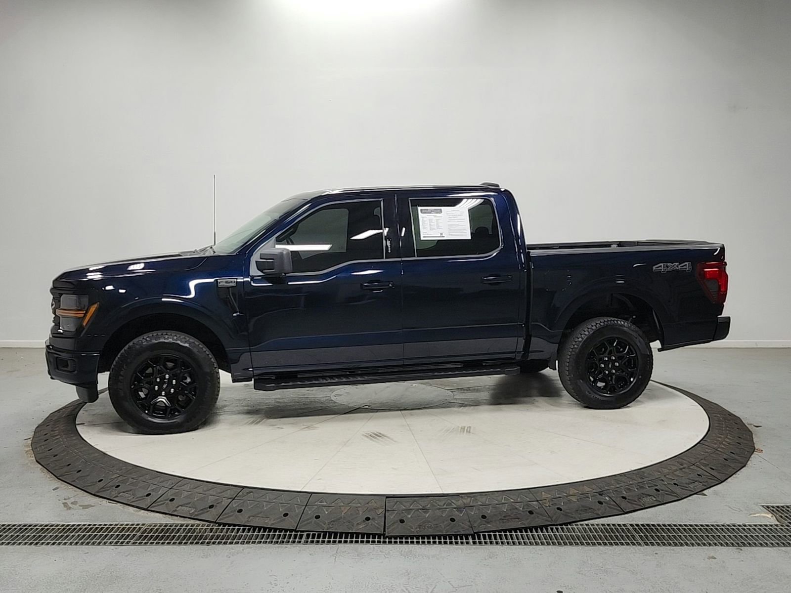 Used 2024 Ford F150 XLT AWD/4WD image 4