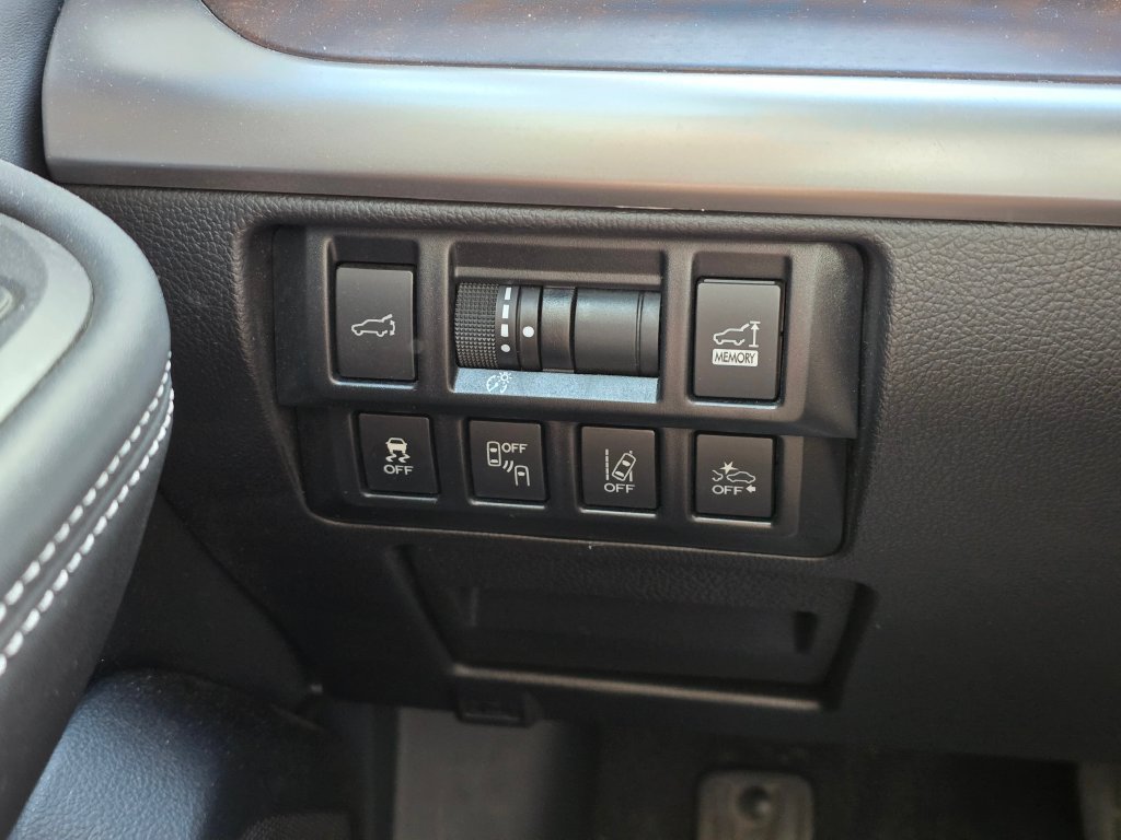 Used 2018 Subaru Outback 2.5i Limited AWD/4WD image 9