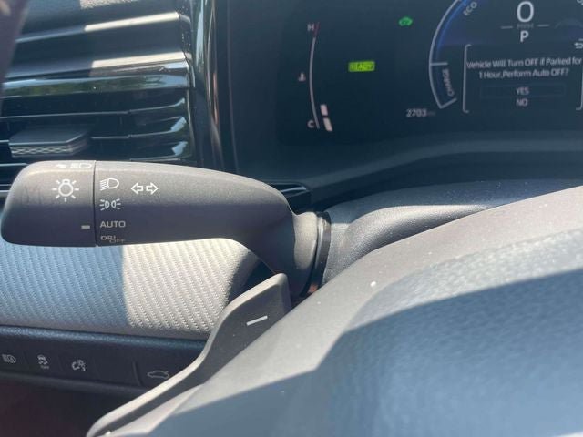 Used 2025 Toyota Camry SE w/ Multimedia Upgrade Package AWD/4WD image 27