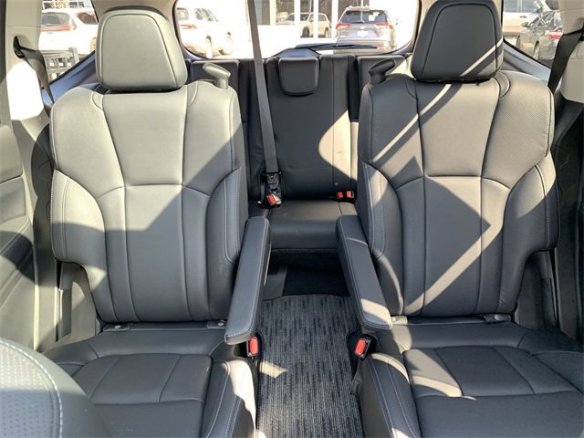 Used 2022 Subaru Ascent Limited w/ Technology Package image 32