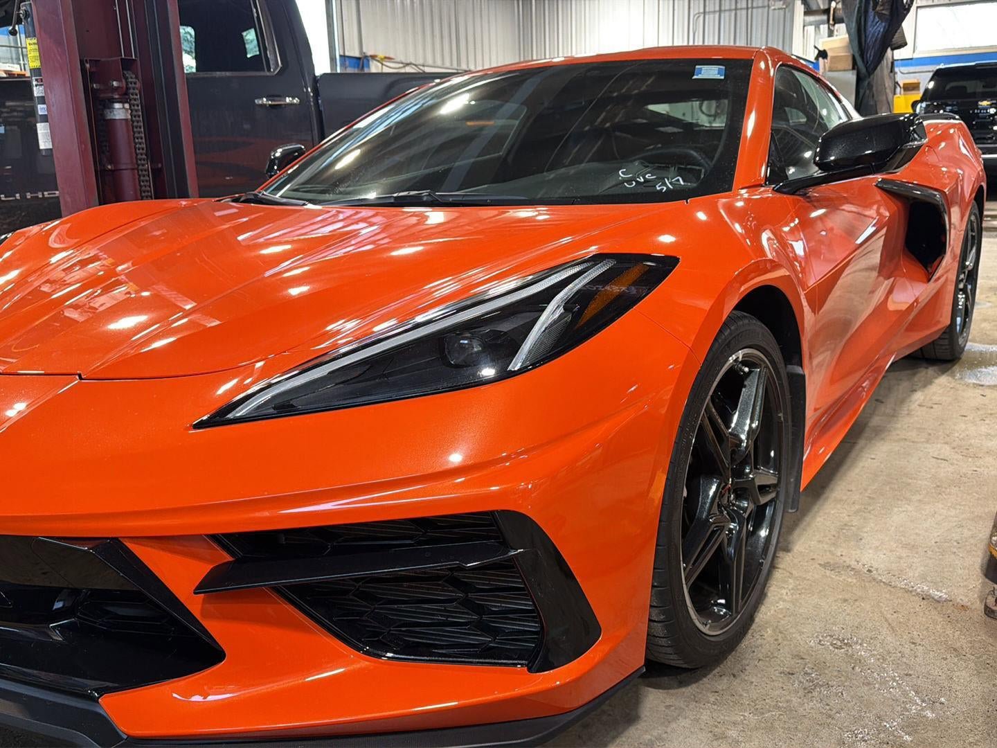 Used 2021 Chevrolet Corvette Stingray Coupe w/ Z51 Performance Package RWD image 4