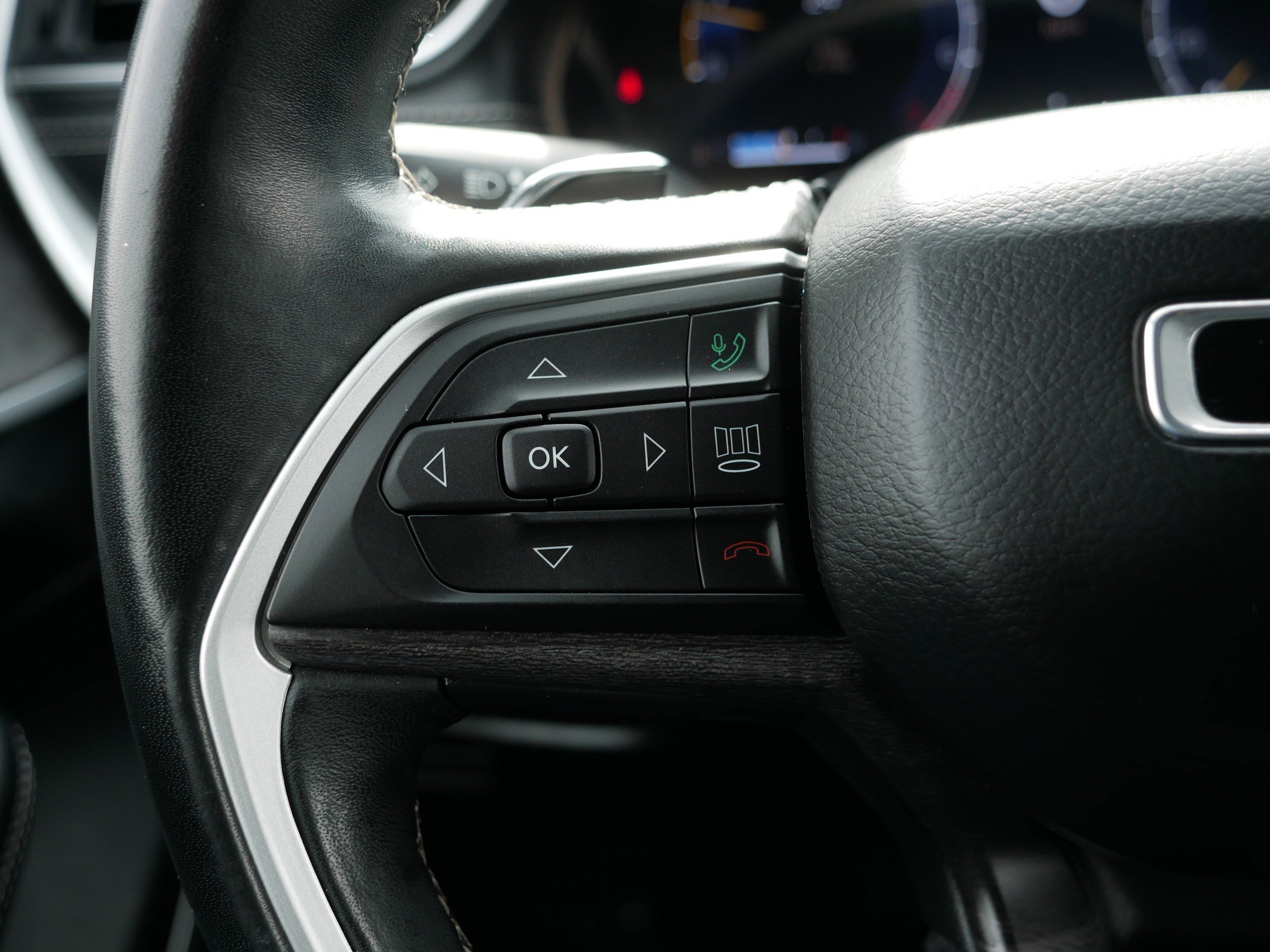 Used 2021 Jeep Grand Cherokee L Limited image 31