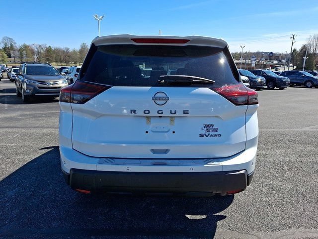 Used 2024 Nissan Rogue SV AWD/4WD image 7