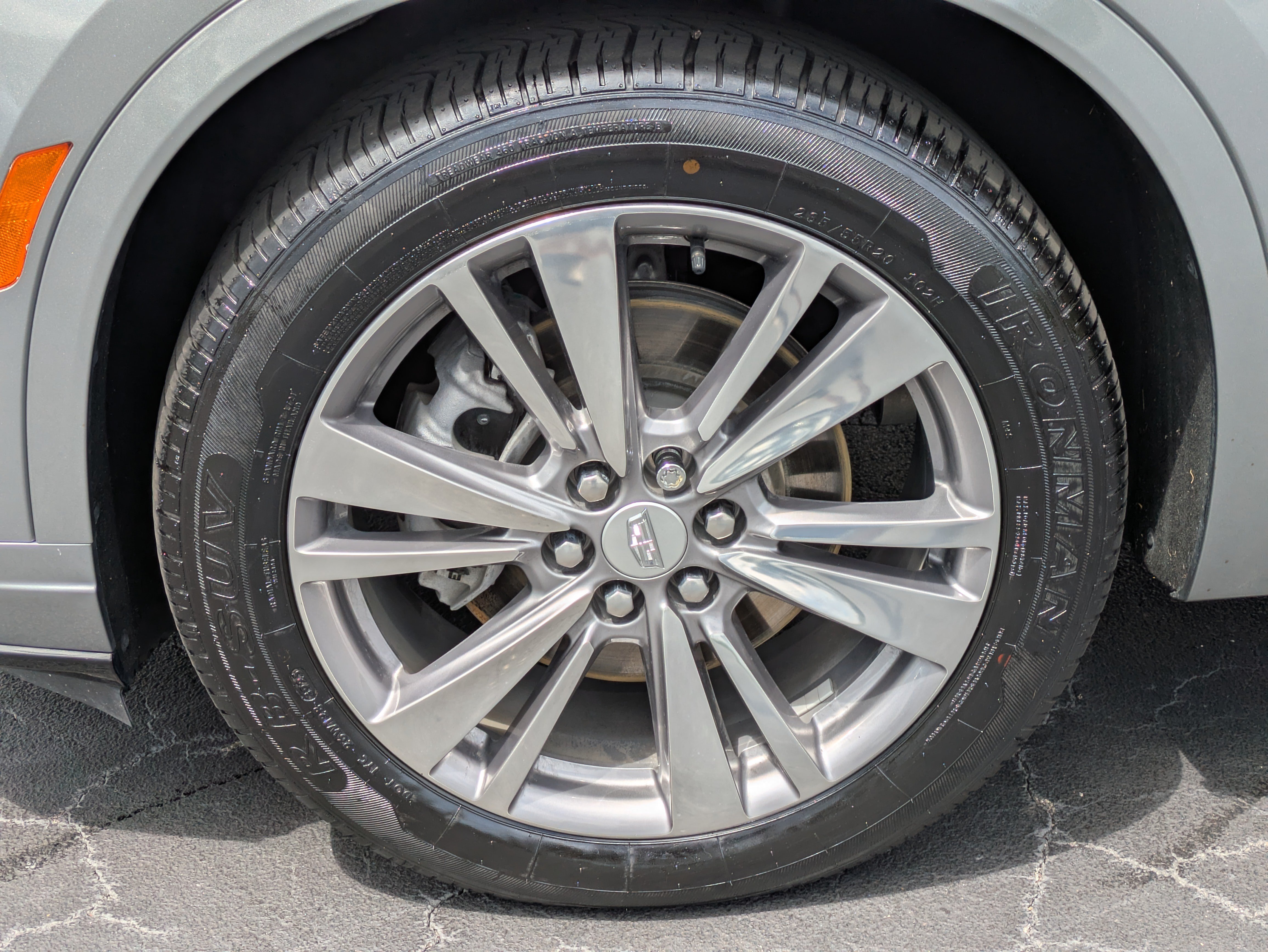 Certified 2024 Cadillac XT6 Premium Luxury FWD image 10