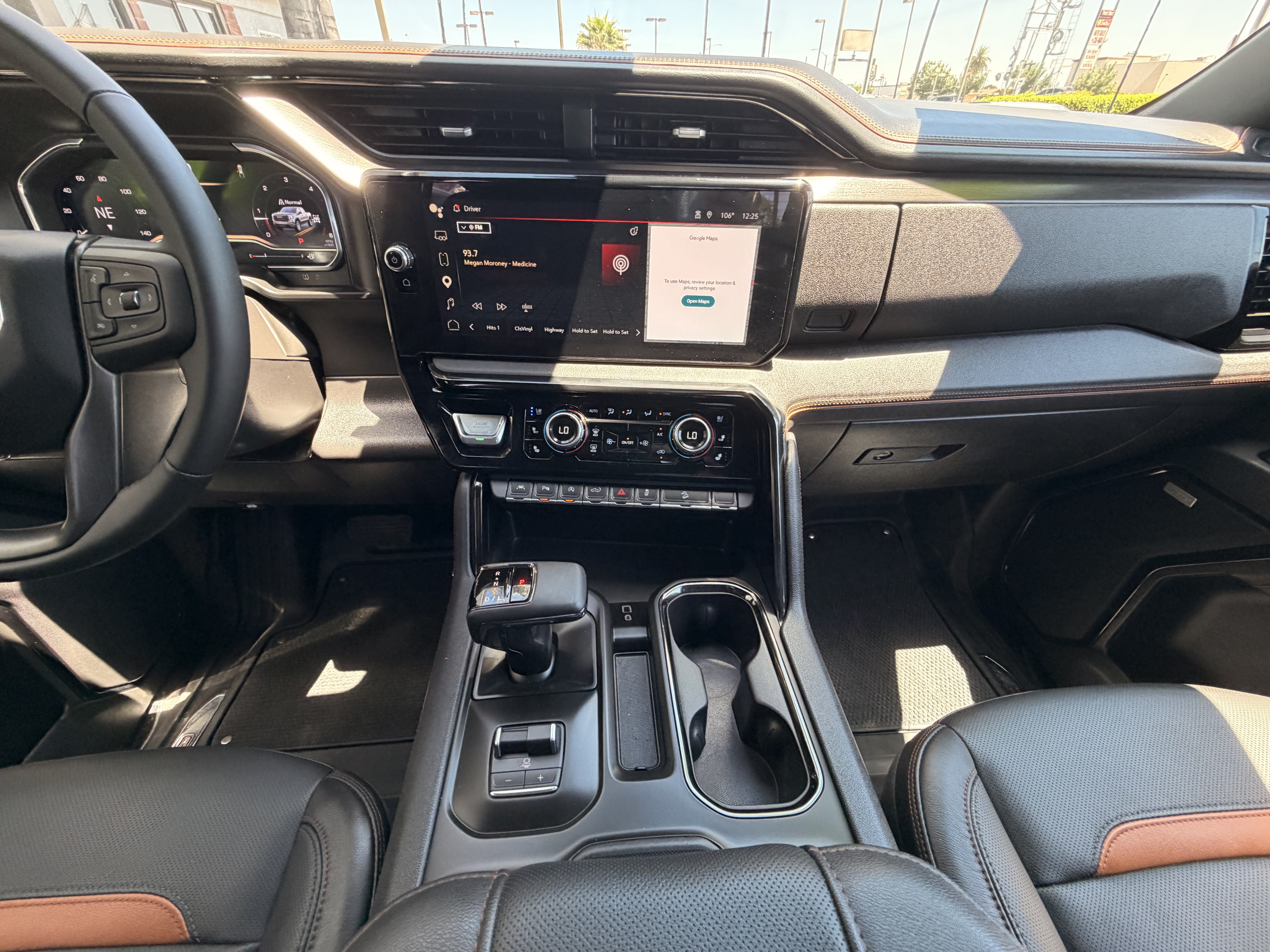 Used 2025 GMC Sierra 1500 AT4 AWD/4WD image 14