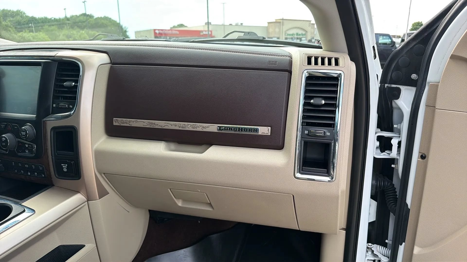 Used 2015 RAM 3500 Laramie Longhorn w/ Convenience Group AWD/4WD image 78