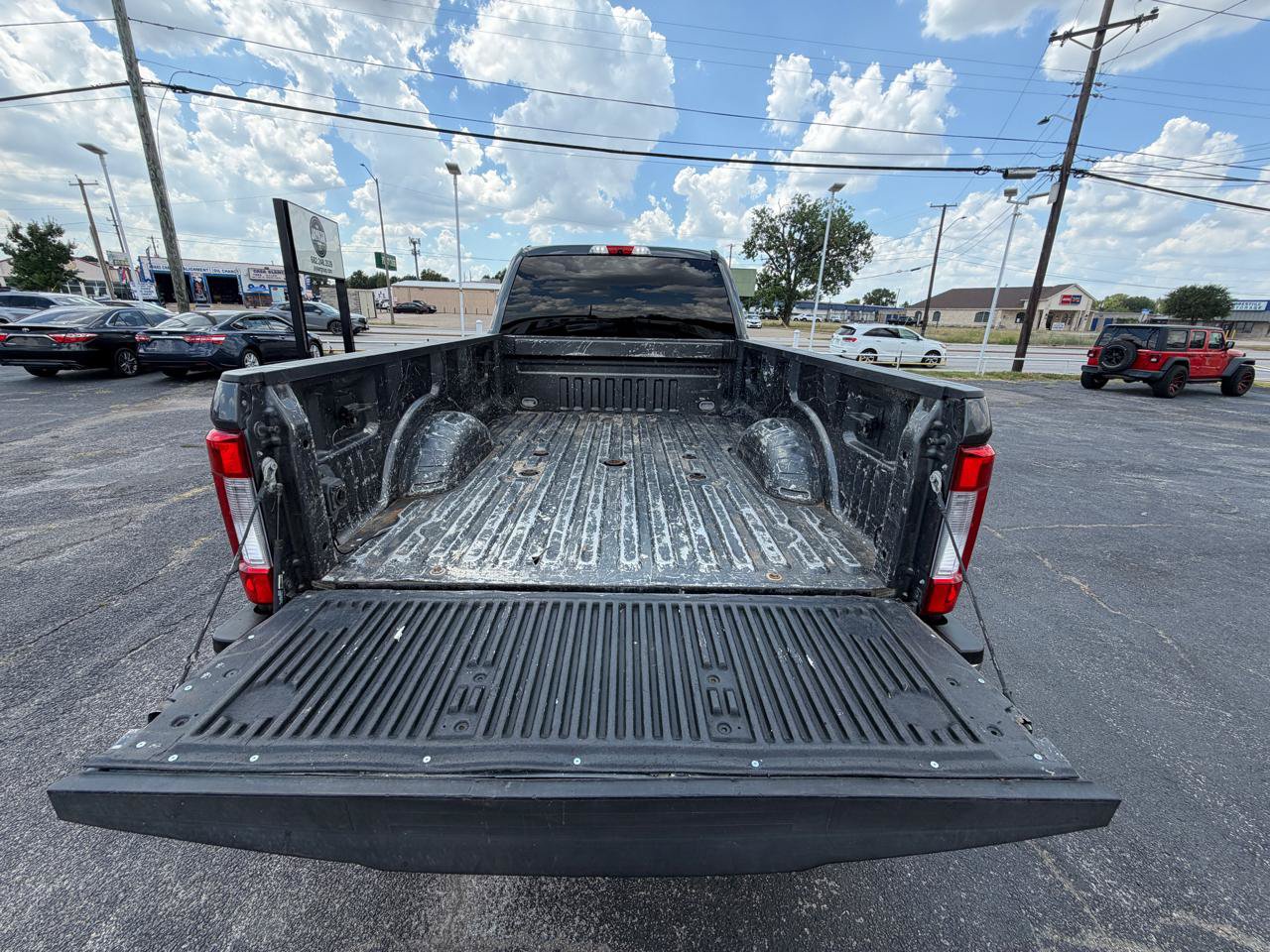 Used 2018 Ford F350 XLT w/ XLT Premium Package AWD/4WD image 18