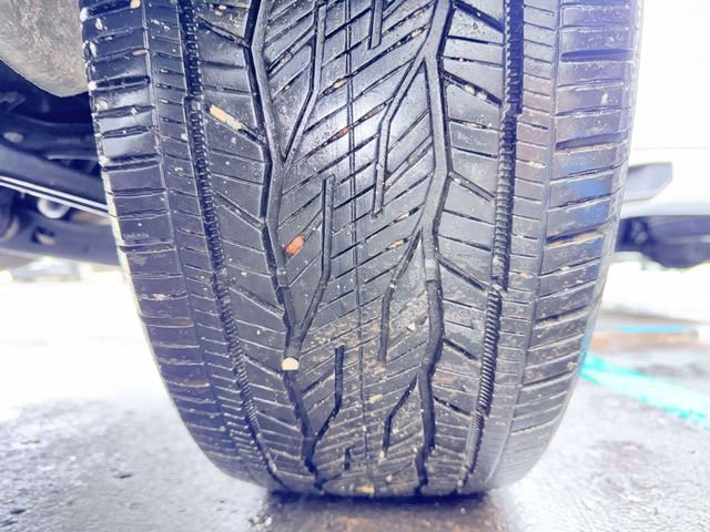 Used 2023 Chevrolet Traverse RS image 37