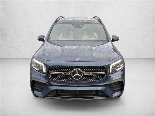 Used 2021 Mercedes-Benz GLB 250 image 2