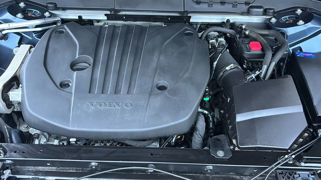 Used 2024 Volvo XC60 B5 Plus w/ Protection Package Premier image 31