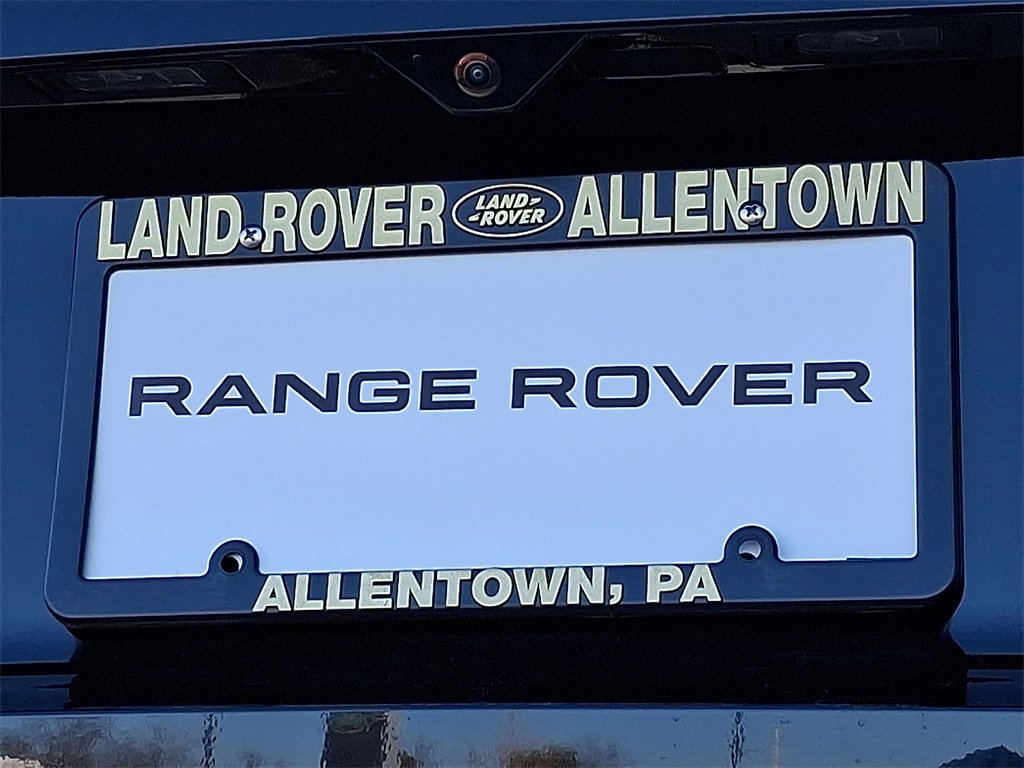 New 2025 Land Rover Range Rover SE image 17