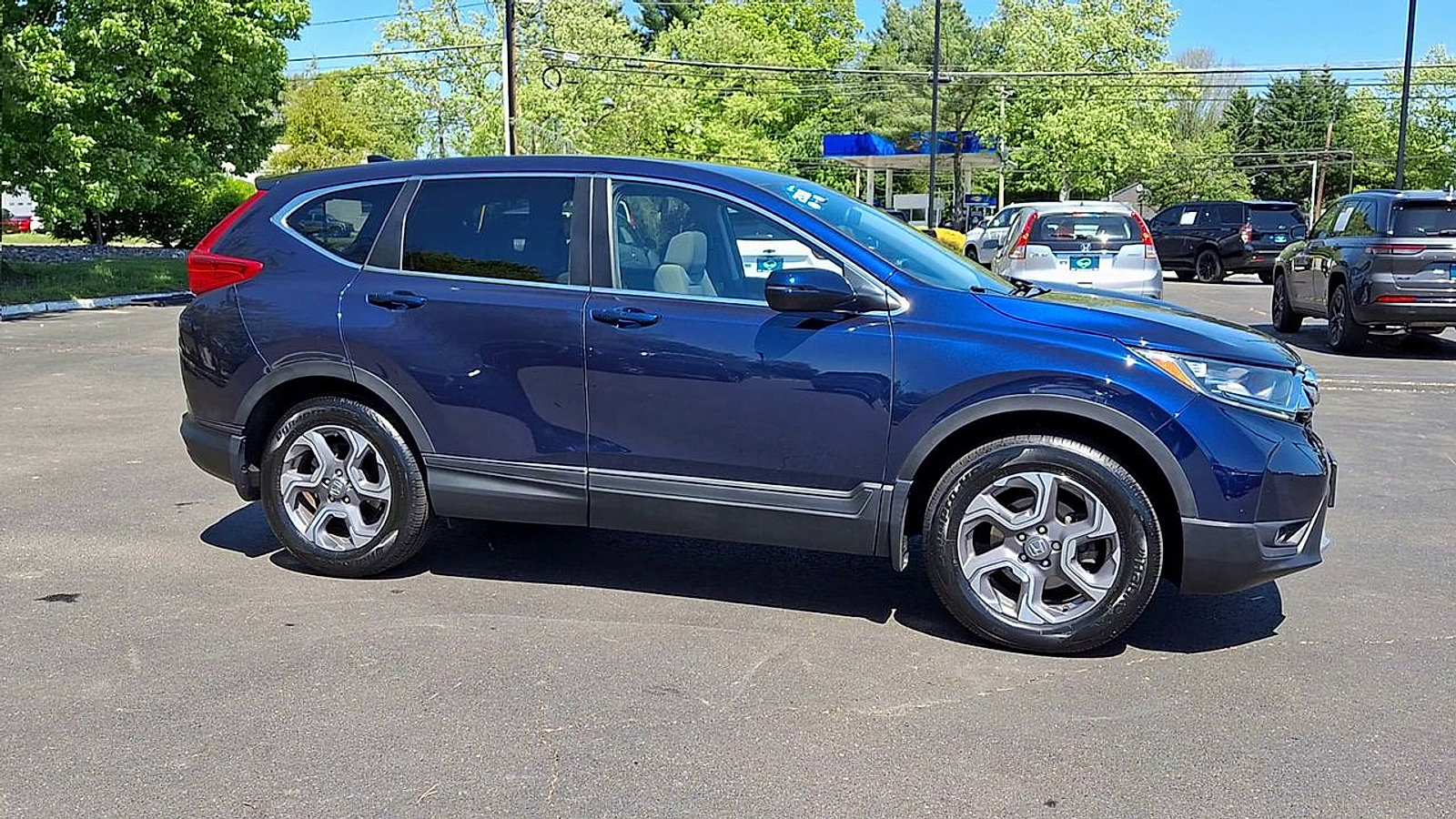 Used 2018 Honda CR-V EX image 4