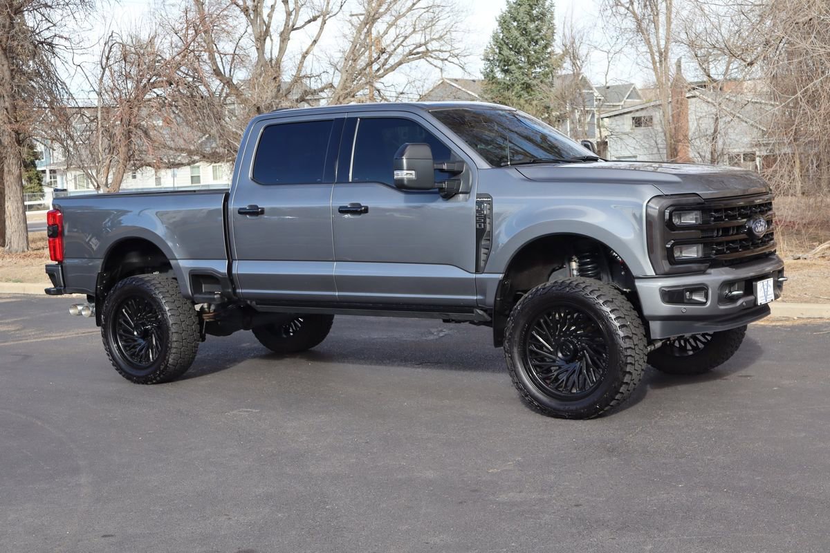 Used 2024 Ford F250 Platinum image 2