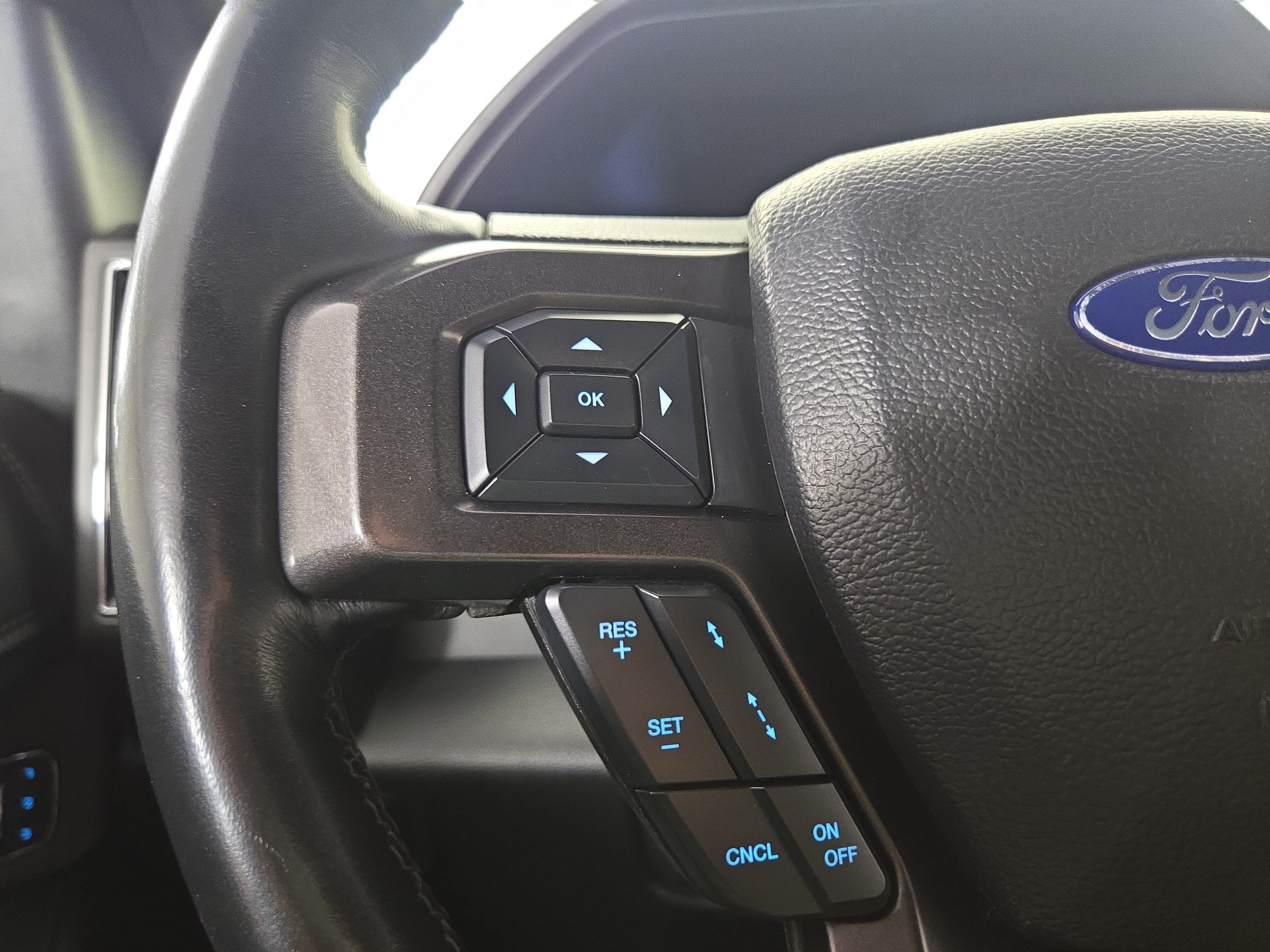 Used 2021 Ford Expedition Max Limited AWD/4WD image 16