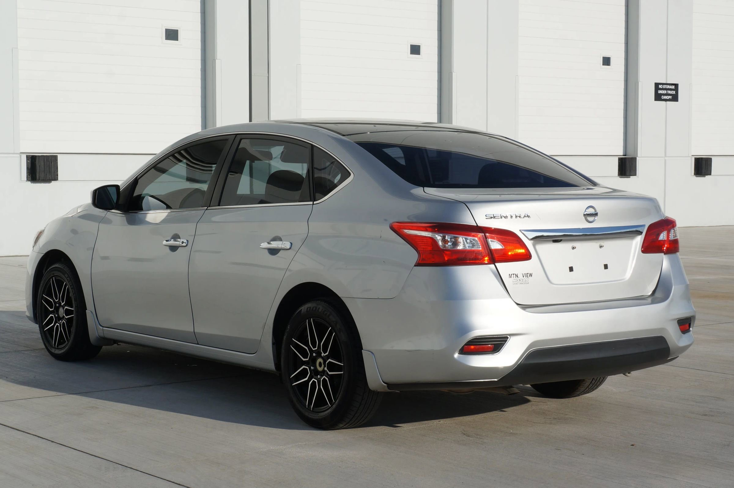 Used 2019 Nissan Sentra S image 10