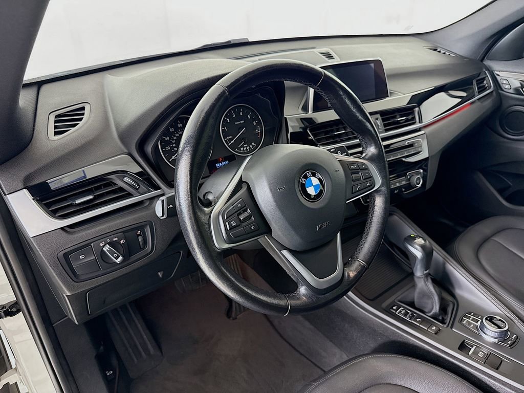 Used 2018 BMW X1 xDrive28i image 9