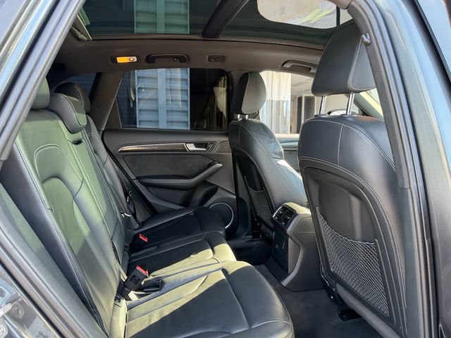 Used 2017 Audi SQ5 Premium Plus w/ Technology Package AWD/4WD image 24
