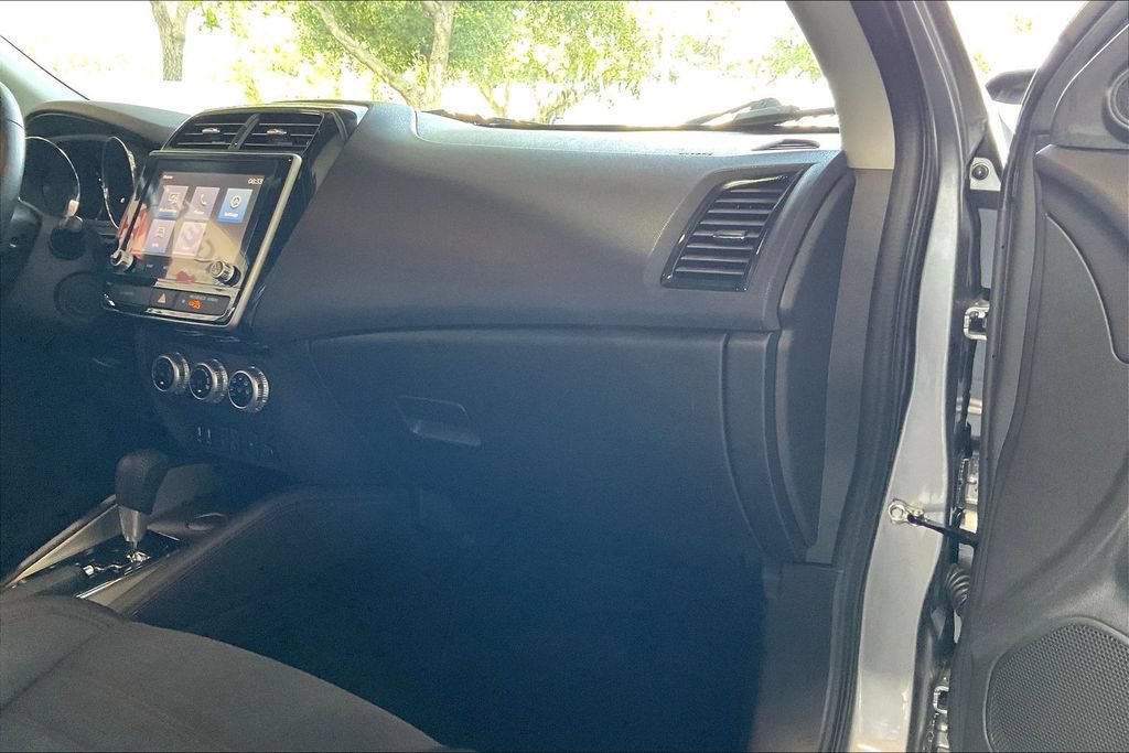 Used 2022 Mitsubishi Outlander Sport SE FWD image 23