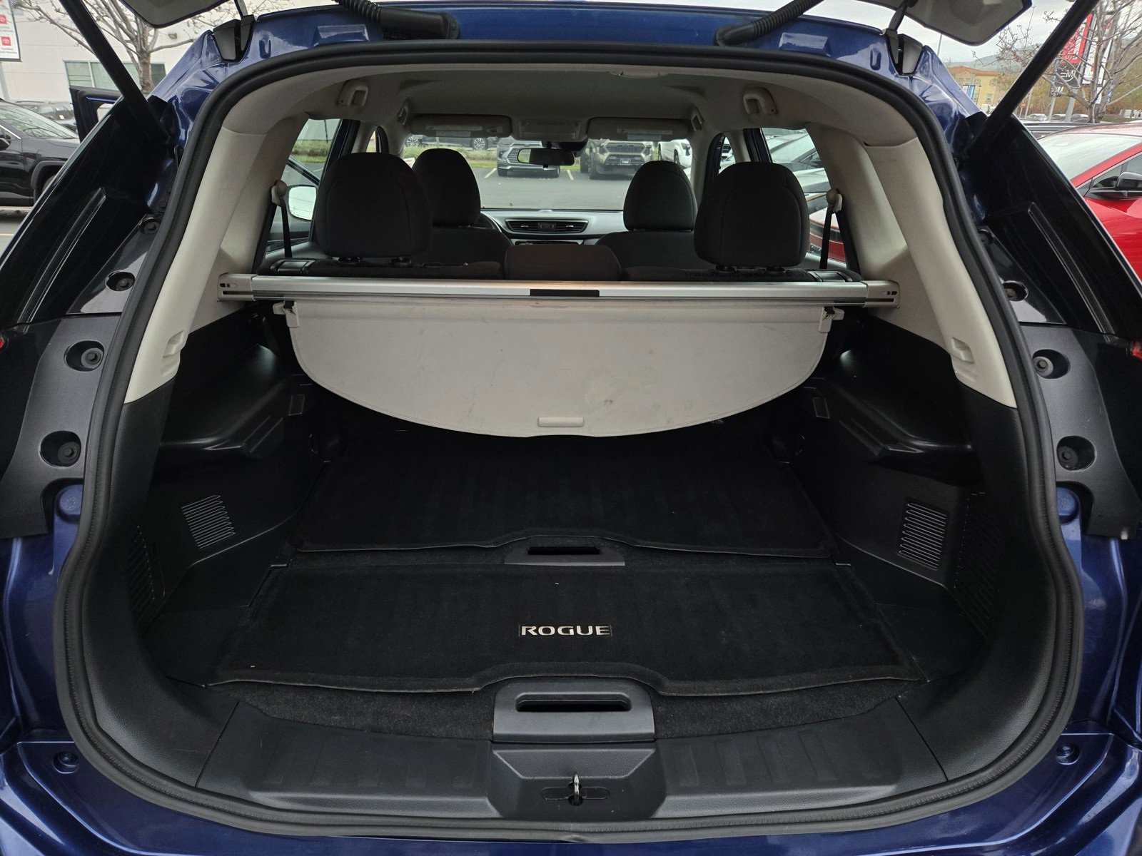 Used 2020 Nissan Rogue S image 21