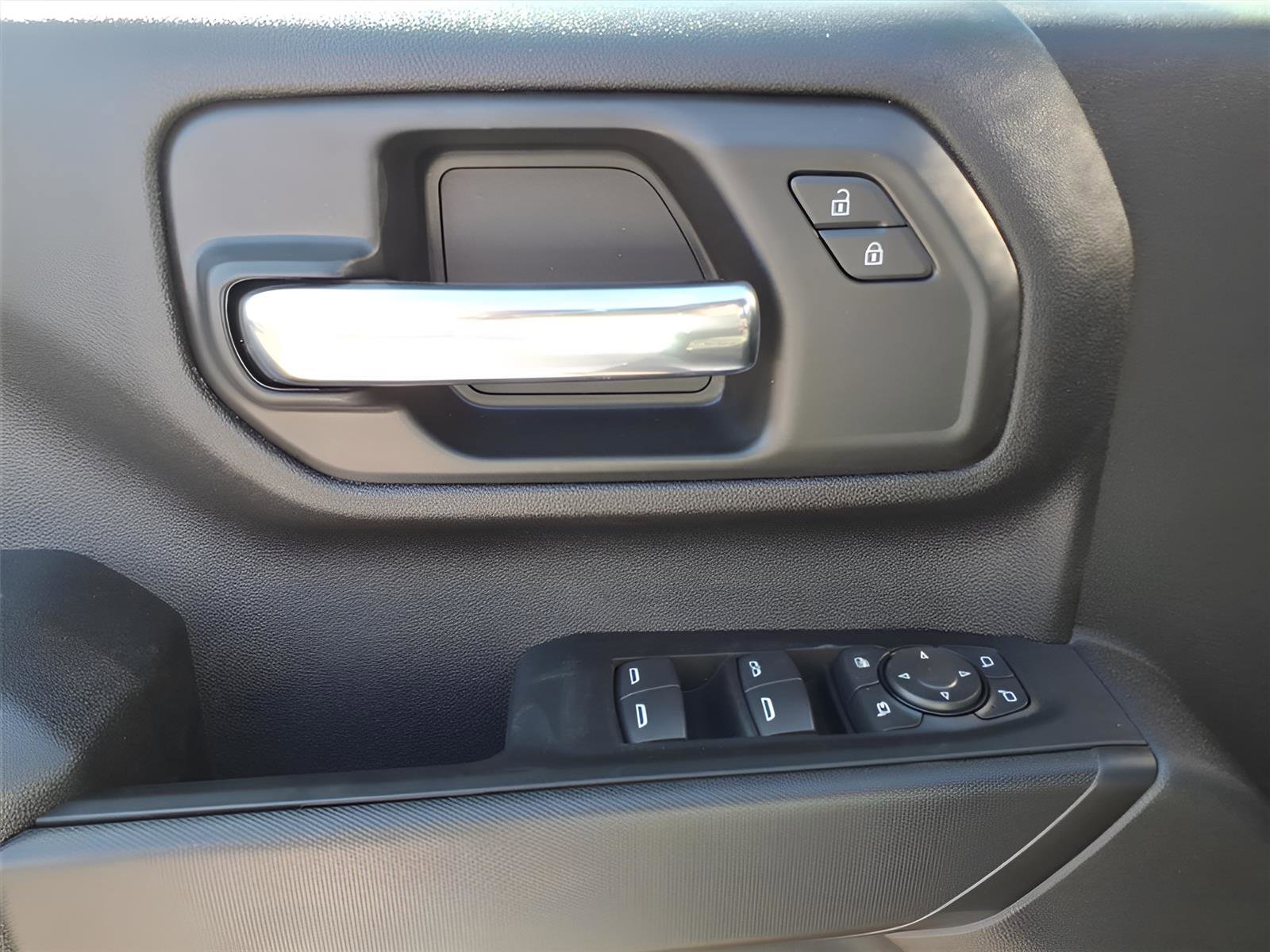 New 2026 Chevrolet Silverado 2500 Custom w/ Custom Value Package image 14