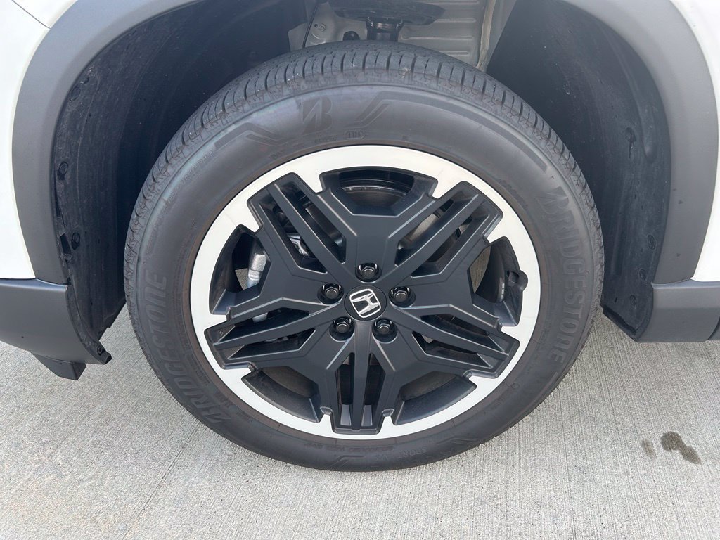 Certified 2026 Honda Pilot Touring image 13
