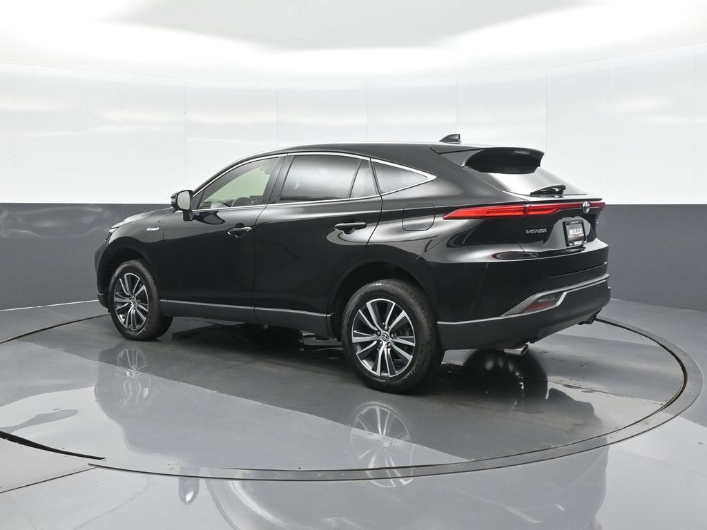 Certified 2021 Toyota Venza LE w/ Carpet Mat Package (TMS) AWD/4WD image 5