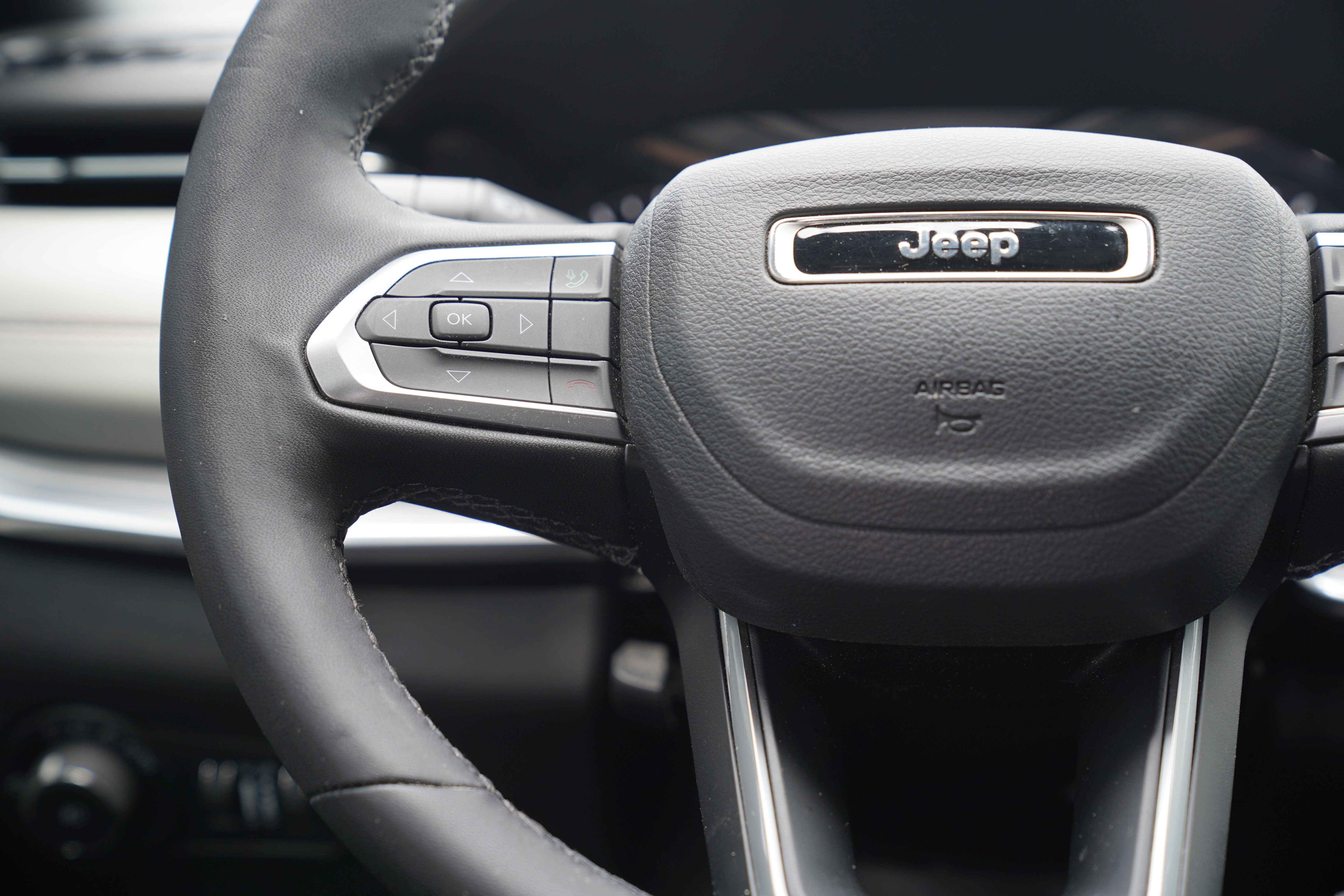 Used 2024 Jeep Compass Limited AWD/4WD image 18
